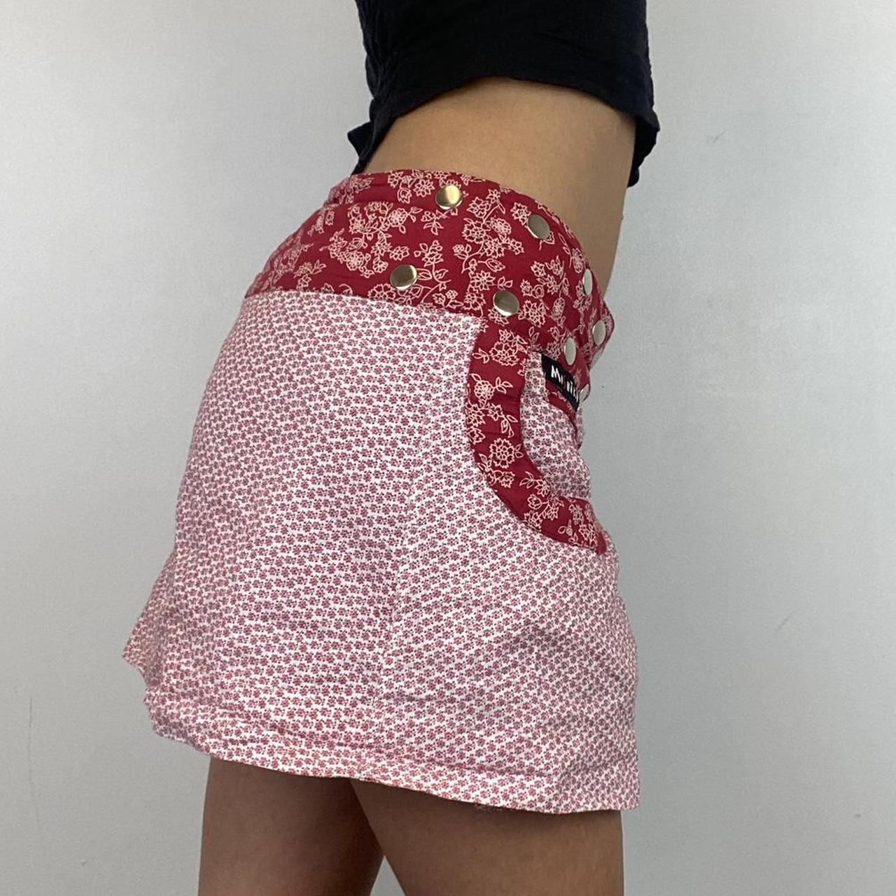 Reversible adjustable button up skirt